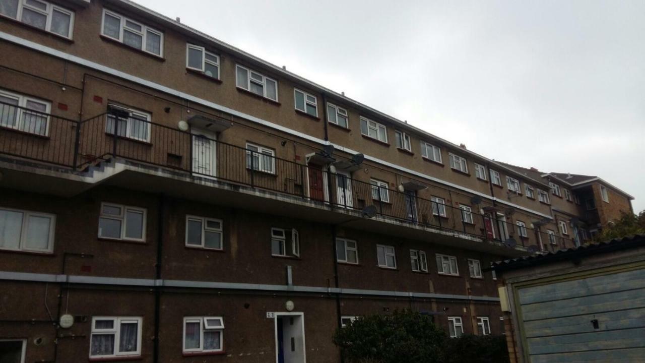 Gazde/Camere de închiriat Prospect Hill Londra